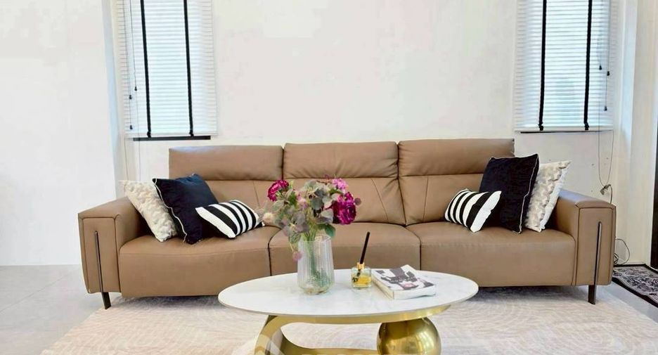 For rent 3 bedrooms house in East Pattaya, Pattaya