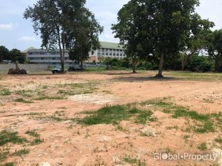 出售 土地 在 Bang Lamung, Chon Buri