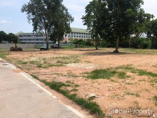 出售 土地 在 Bang Lamung, Chon Buri