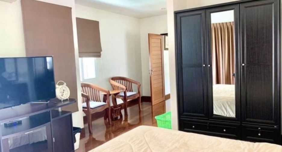 For sale 3 bedrooms house in North Pattaya, Pattaya