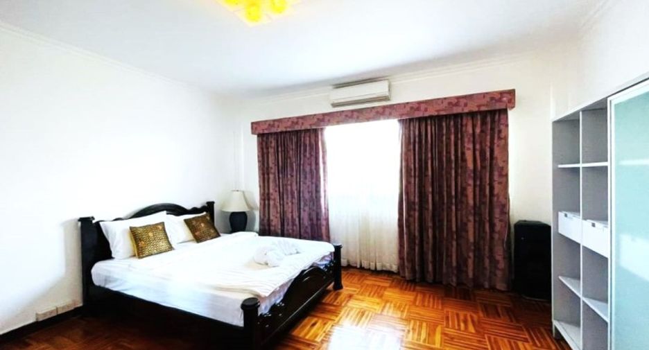 For sale 7 bedrooms house in East Pattaya, Pattaya