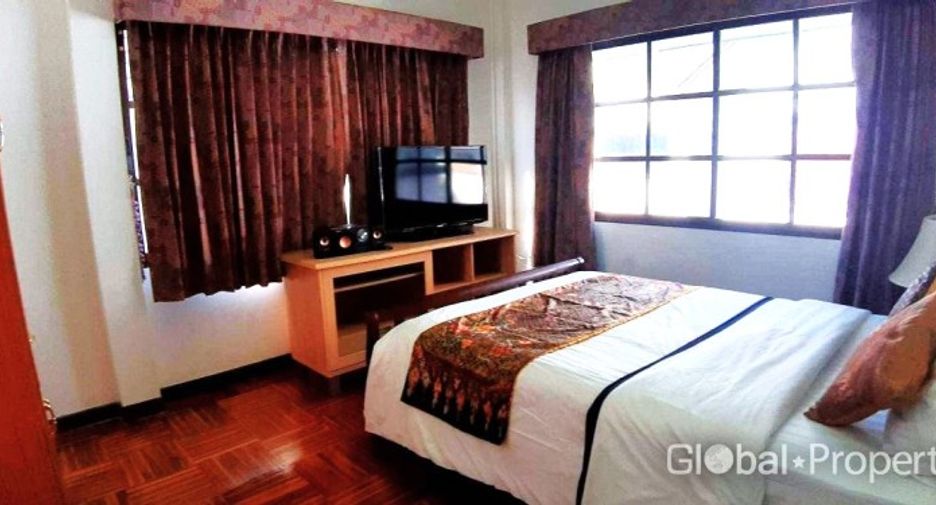 For sale 7 bedrooms house in East Pattaya, Pattaya