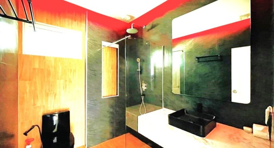 For sale 7 bedrooms house in East Pattaya, Pattaya
