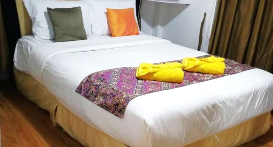 For sale 7 bedrooms house in East Pattaya, Pattaya