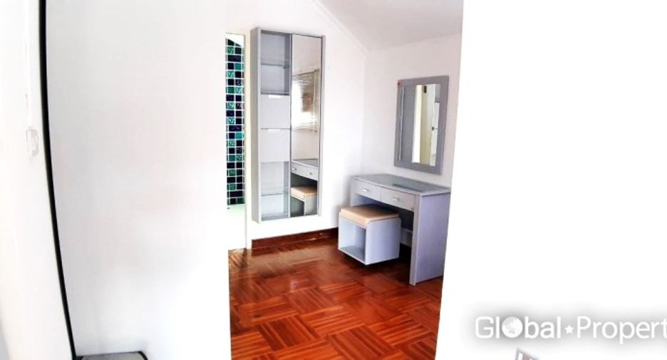 For sale 7 bedrooms house in East Pattaya, Pattaya