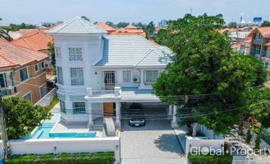 Haus zum Kauf mit 4 Zimmer in East Pattaya, Pattaya