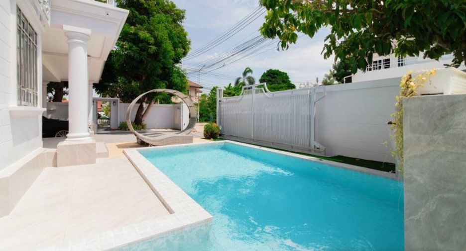 Haus zum Kauf mit 4 Zimmer in East Pattaya, Pattaya