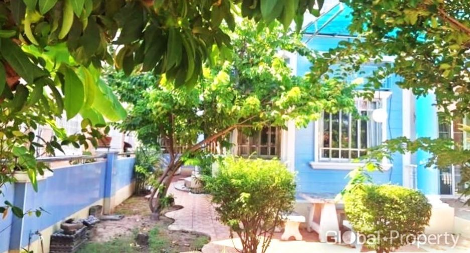 For sale 5 bedrooms house in East Pattaya, Pattaya
