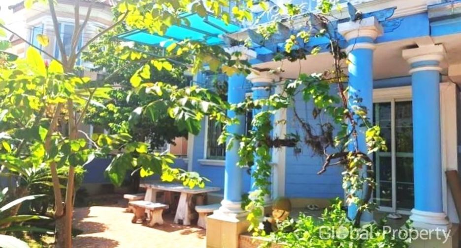 For sale 5 bedrooms house in East Pattaya, Pattaya