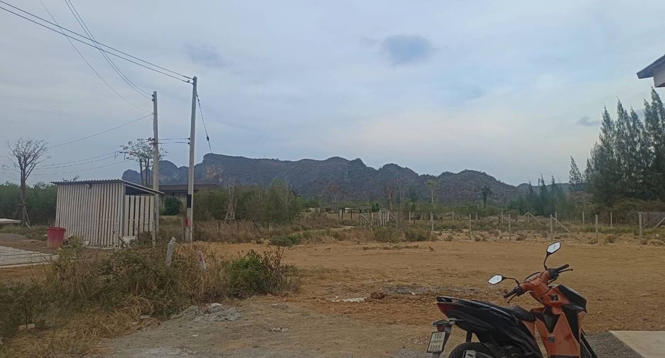 Casa en venta de 2 habitaciones en Sam Roi Yot, Prachuap Khiri Khan