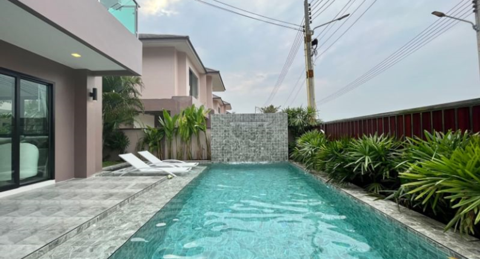 À vendre 5 chambres maison à East Pattaya, Pattaya