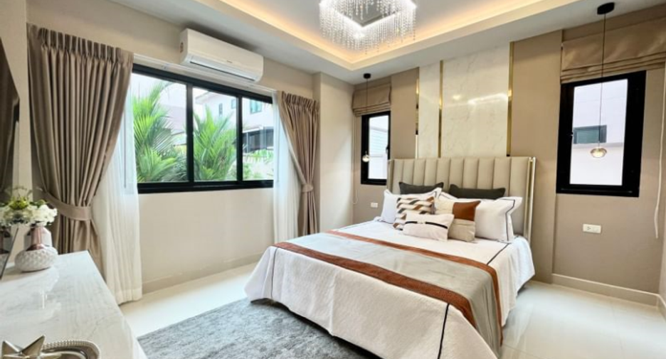 À vendre 5 chambres maison à East Pattaya, Pattaya