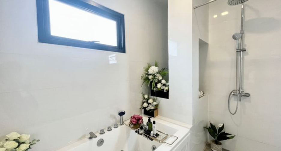 À vendre 5 chambres maison à East Pattaya, Pattaya