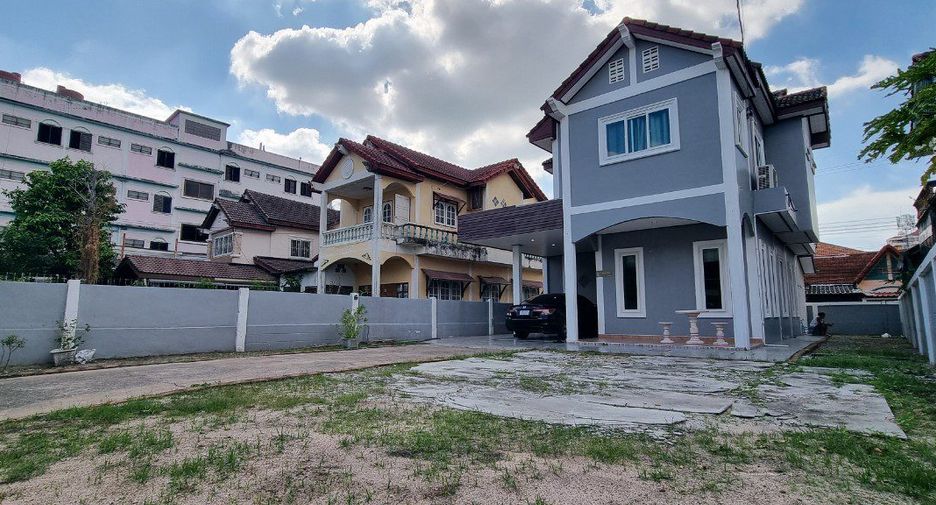 For rent 3 bedrooms house in East Pattaya, Pattaya
