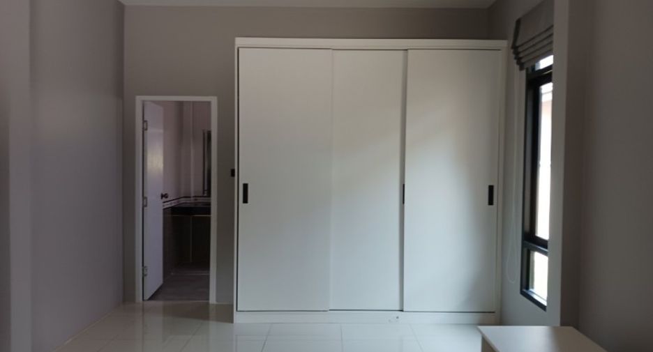 For sale 3 bedrooms house in East Pattaya, Pattaya