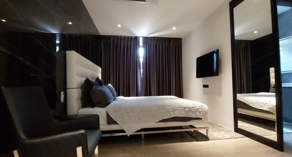 Haus zum Kauf mit 6 Zimmer in East Pattaya, Pattaya