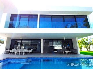 Casa en venta de 6 habitaciones en Bang Lamung, Chonburi