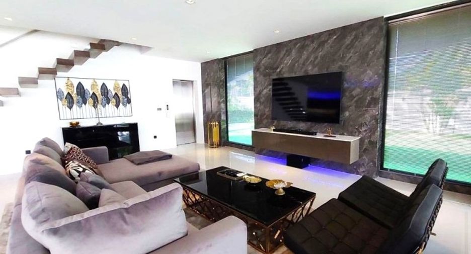 Haus zum Kauf mit 6 Zimmer in East Pattaya, Pattaya