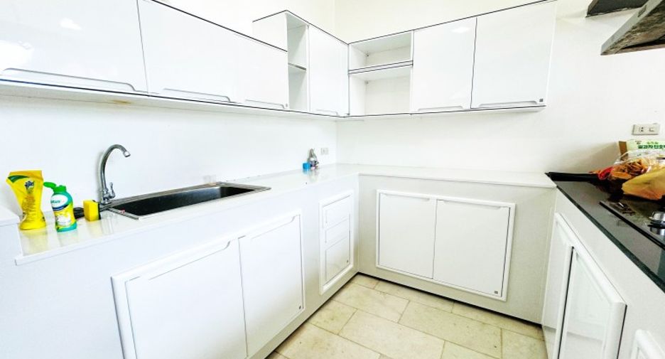 For sale 8 bedrooms house in East Pattaya, Pattaya