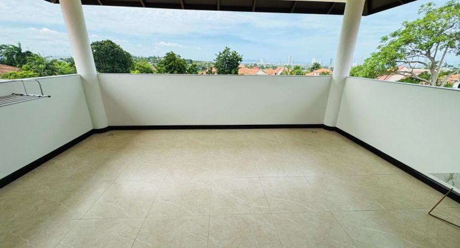 For sale 8 bedrooms house in East Pattaya, Pattaya