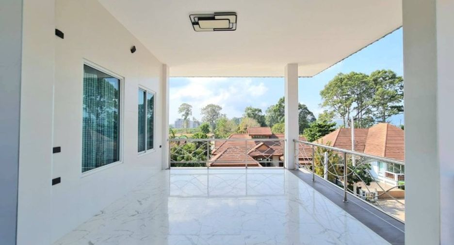 À vendre 5 chambres maison à Sattahip, Chonburi