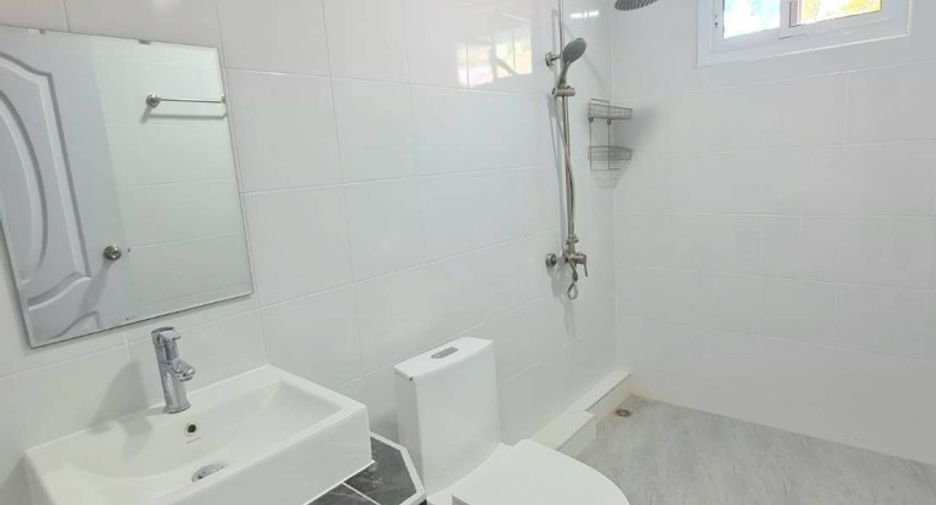 À vendre 5 chambres maison à Sattahip, Chonburi