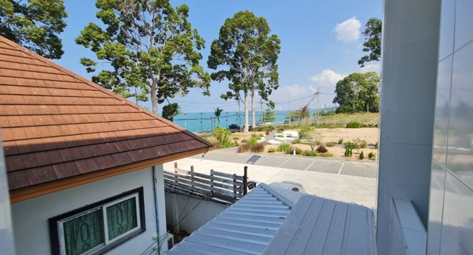 À vendre 5 chambres maison à Sattahip, Chonburi