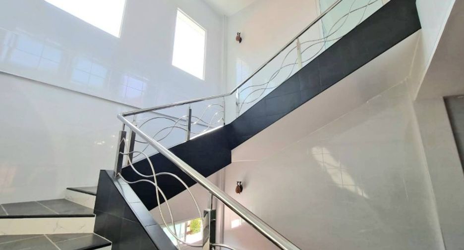 À vendre 5 chambres maison à Sattahip, Chonburi