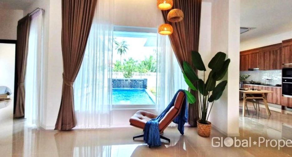 For sale 3 bedrooms house in East Pattaya, Pattaya