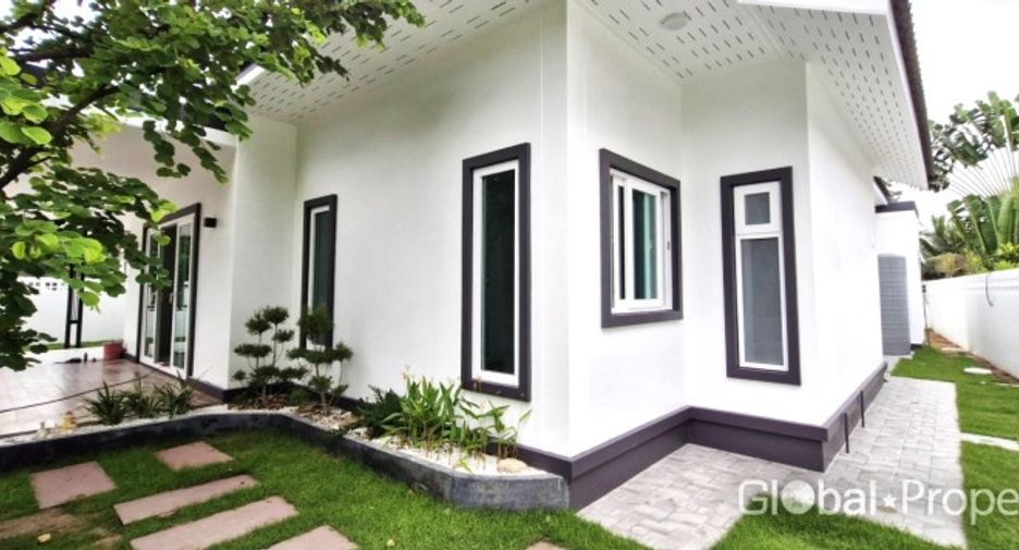 For sale 3 bedrooms house in East Pattaya, Pattaya