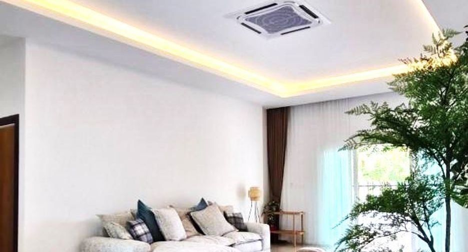 For sale 3 bedrooms house in East Pattaya, Pattaya
