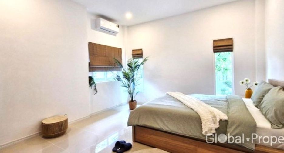 For sale 3 bedrooms house in East Pattaya, Pattaya