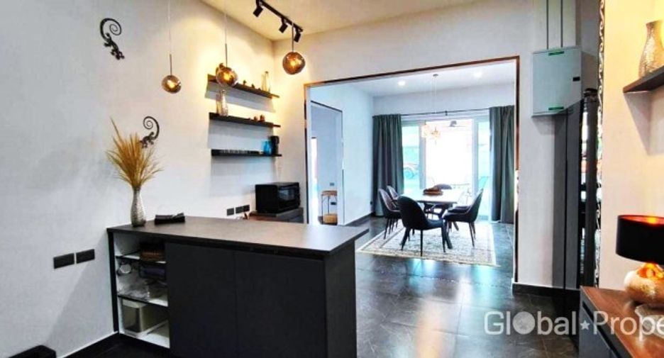 À vendre 3 chambres maison à Huay Yai, Pattaya
