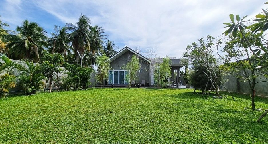 For sale 3 bedrooms house in East Pattaya, Pattaya