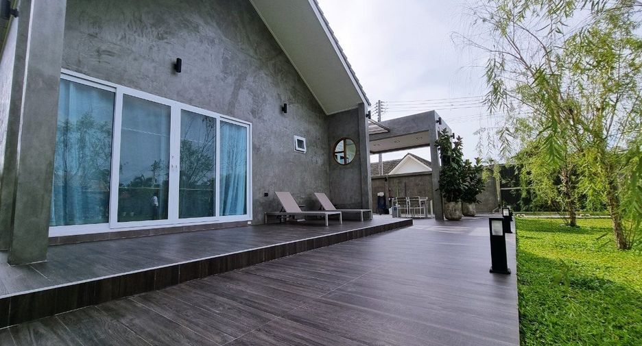 For sale 3 bedrooms house in East Pattaya, Pattaya