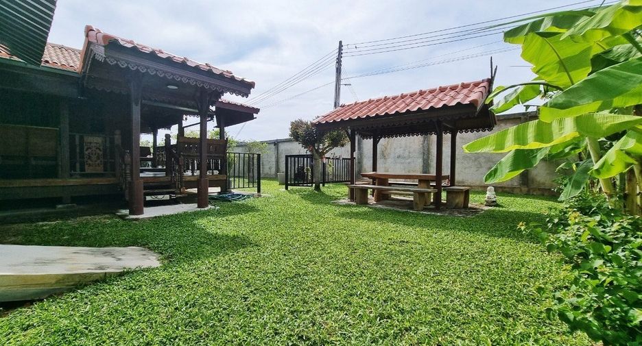 For sale 3 bedrooms house in East Pattaya, Pattaya