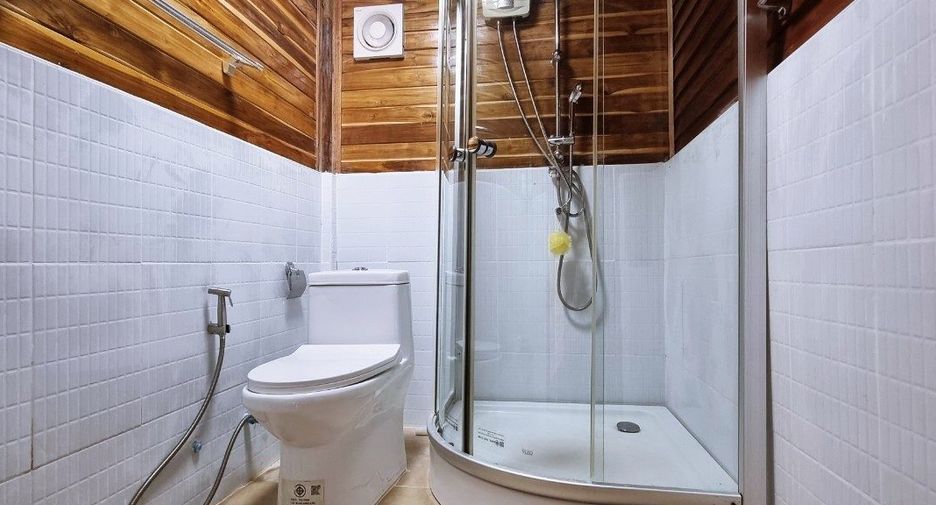 For sale 3 bedrooms house in East Pattaya, Pattaya