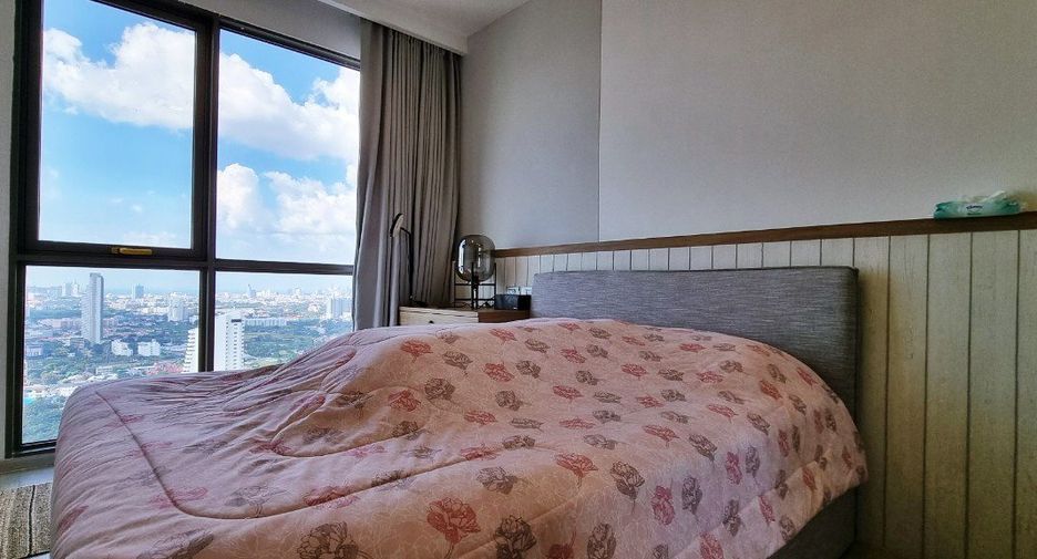 For sale 3 bedrooms condo in Jomtien, Pattaya