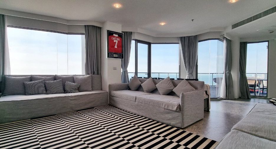 For sale 3 bedrooms condo in Jomtien, Pattaya