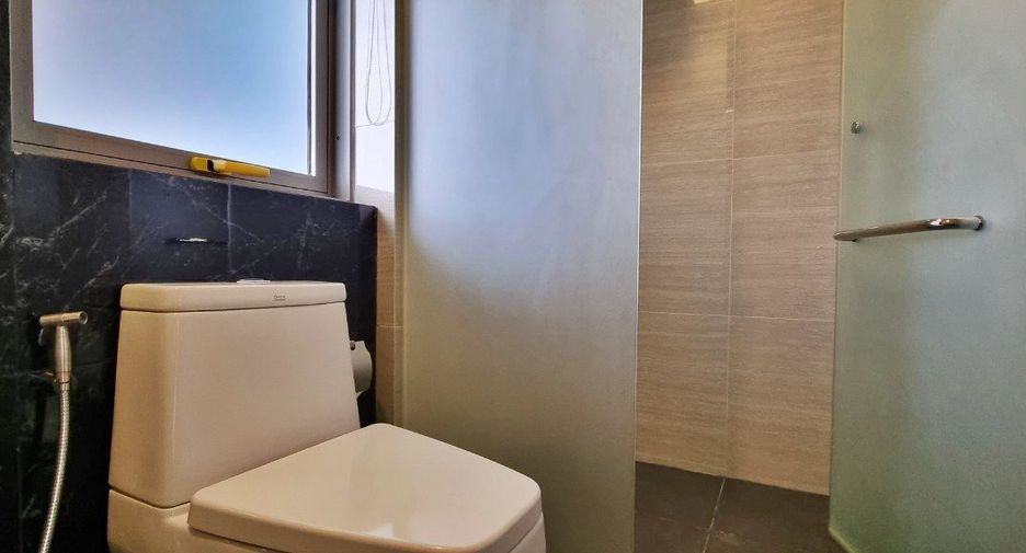 For sale 3 bedrooms condo in Jomtien, Pattaya