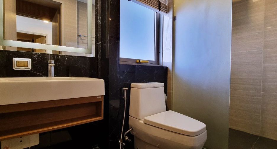For sale 3 bedrooms condo in Jomtien, Pattaya