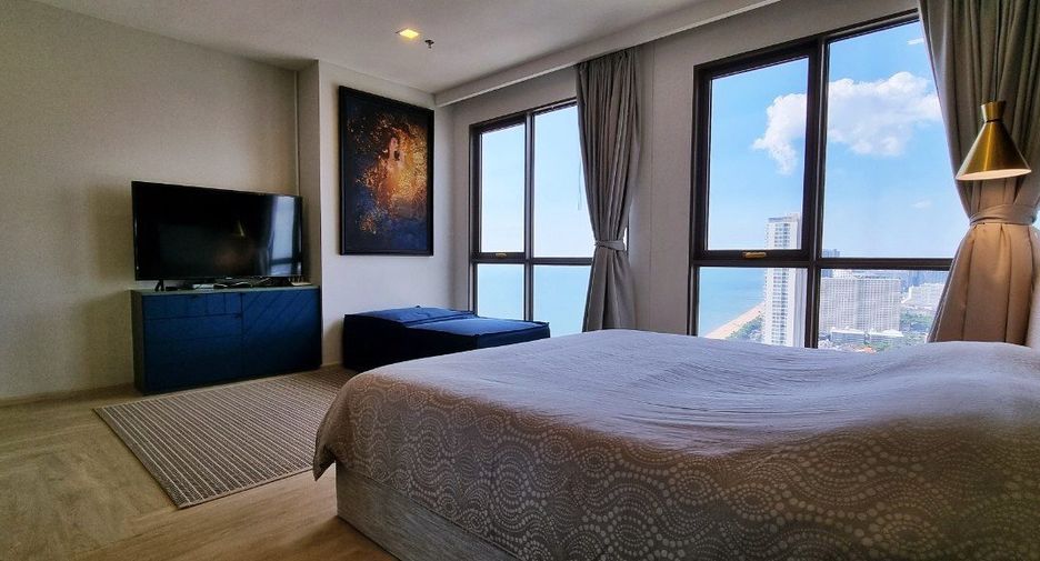 For sale 3 bedrooms condo in Jomtien, Pattaya
