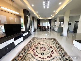 À vendre 5 chambres maison à Bang Lamung, Chonburi