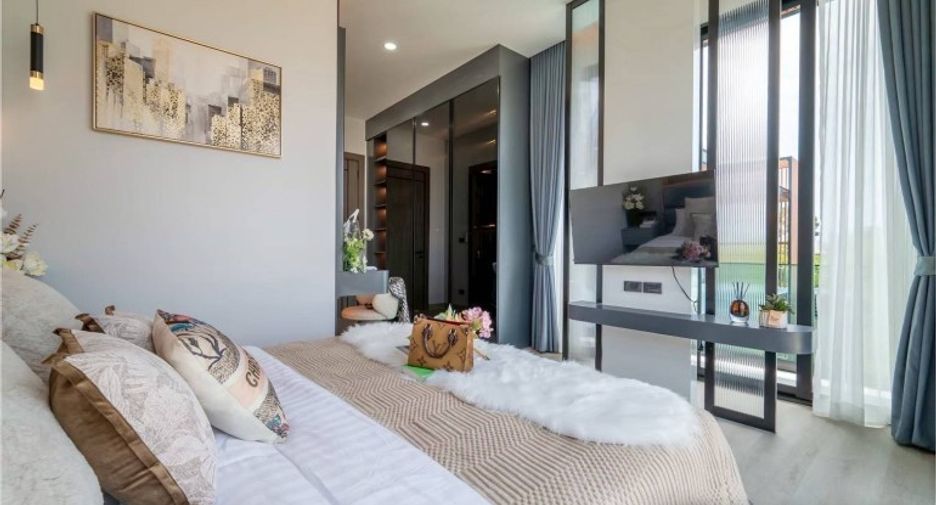 For sale 5 bedrooms house in East Pattaya, Pattaya