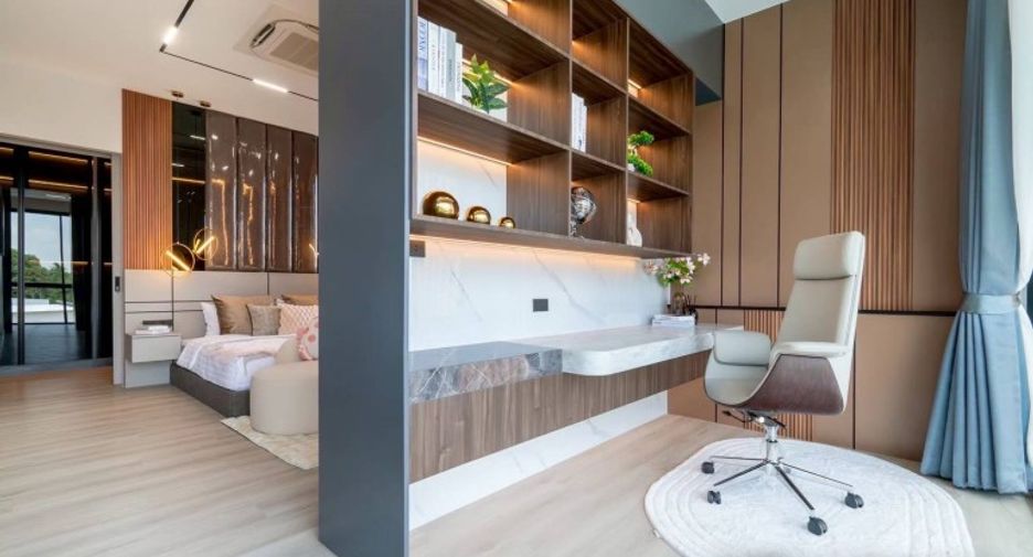 For sale 5 bedrooms house in East Pattaya, Pattaya