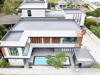 For sale 5 bedrooms house in Bang Lamung, Chonburi