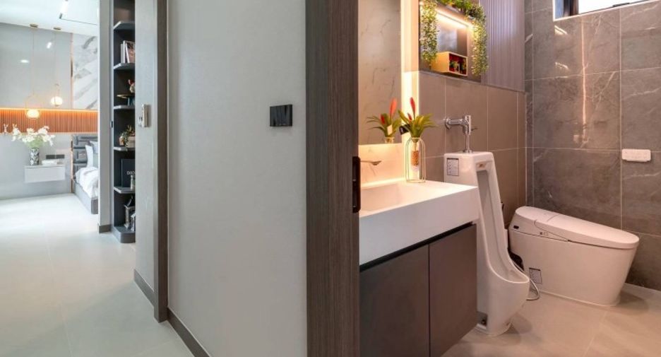 For sale 5 bedrooms house in East Pattaya, Pattaya