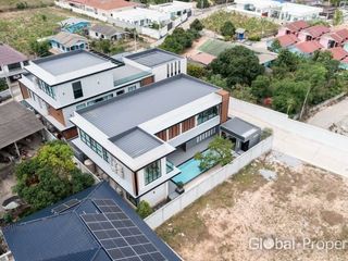 For sale 5 bedrooms house in Bang Lamung, Chonburi