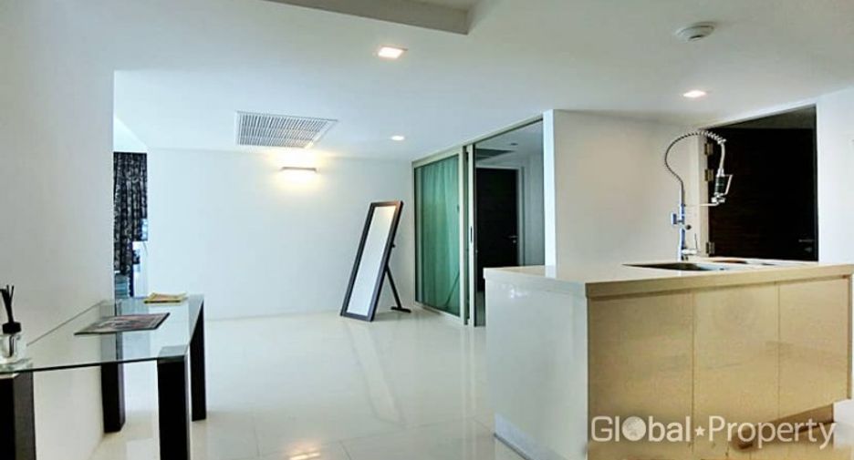 For sale 3 bedrooms condo in North Pattaya, Pattaya