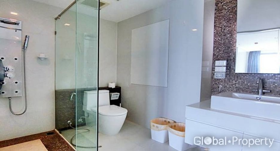 For sale 3 bedrooms condo in North Pattaya, Pattaya
